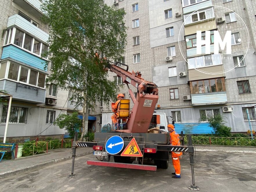 Світло та безпечно: у Дніпрі на Дарницькій встановлять нові ліхтарі