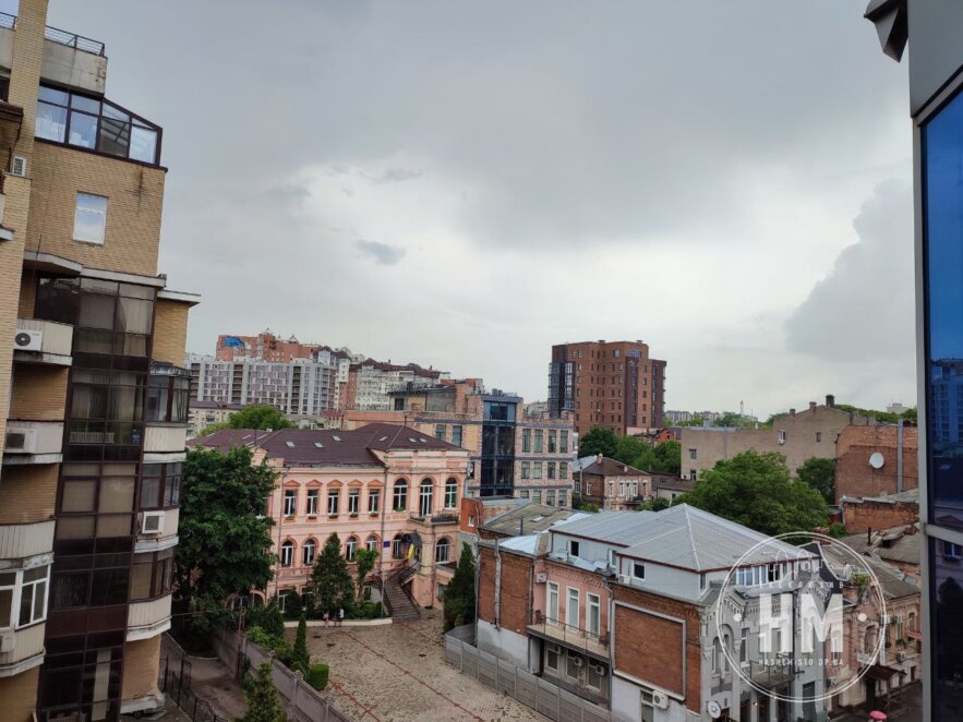 В Днепре зафиксировали гигантскую молнию - Наше Місто