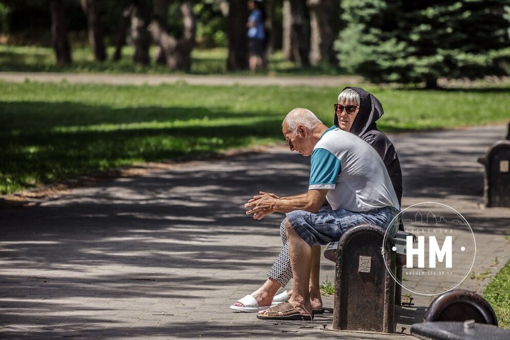 Новини Дніпра: Набережна на ж/м Сонячний у літніх барвах