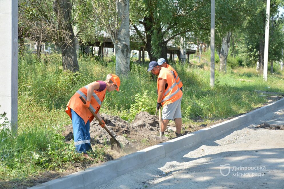 Безпечне місто: комплексно, якісно та з гарантією ремонтують дороги у Дніпрі 