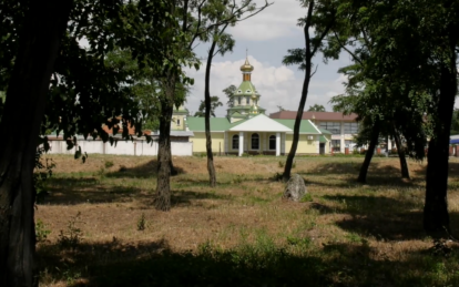 У Дніпрі представники храму захопили зелену зону в мікрорайоні «Березинка»