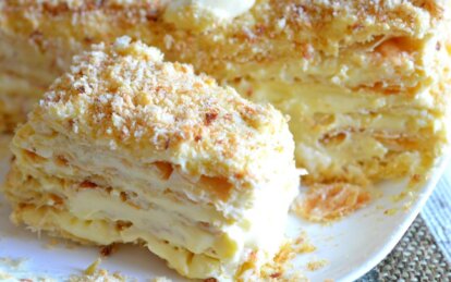 Лінивий Наполеон за 30 хвилин: рецепт смачного класичного торту з 4 інгредієнтів