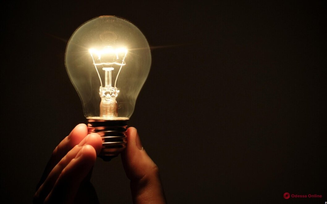 Відключення світла у Дніпрі: де сьогодні не буде електроенергії (адреси)