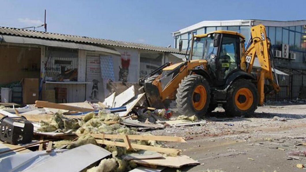 Новини Дніпра: У Дніпрі демонтують 17 незаконних споруд
