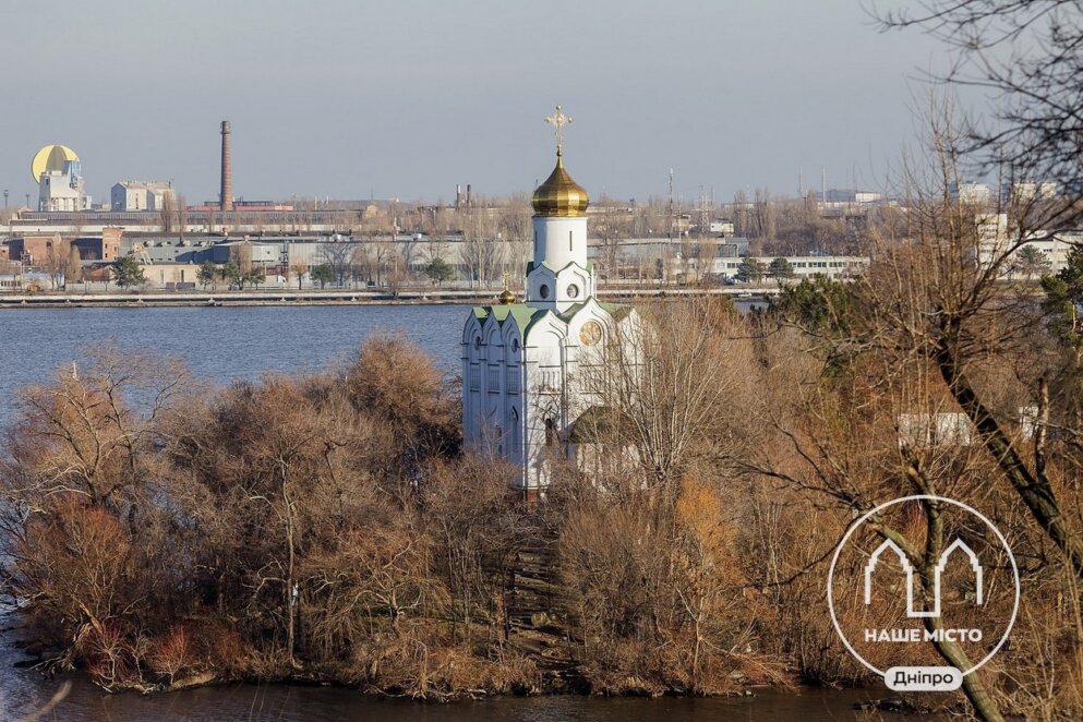 Весенний декабрь в Днепре: как выглядит город в накануне Нового года (Фото)