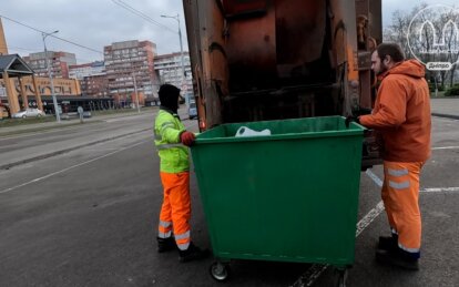 У Дніпрі шукають водіїв сміттєвозов