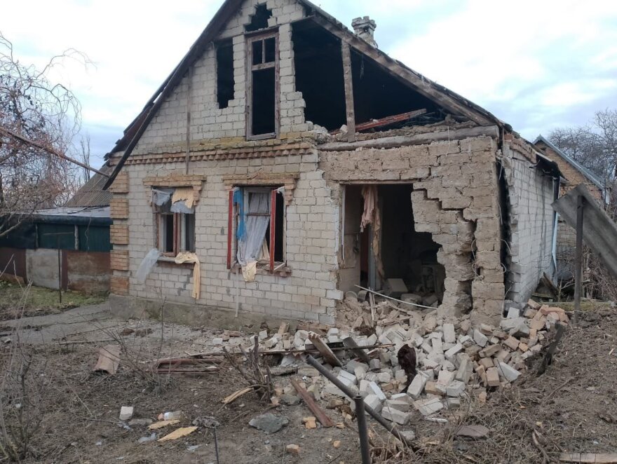 Пошкоджені 13 будинків: окупанти обстріляли Нікопольщину з артилерії