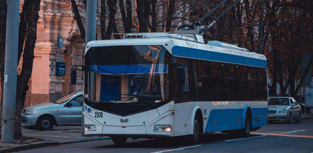 Як у Дніпрі працює громадський транспорт 2 лютого