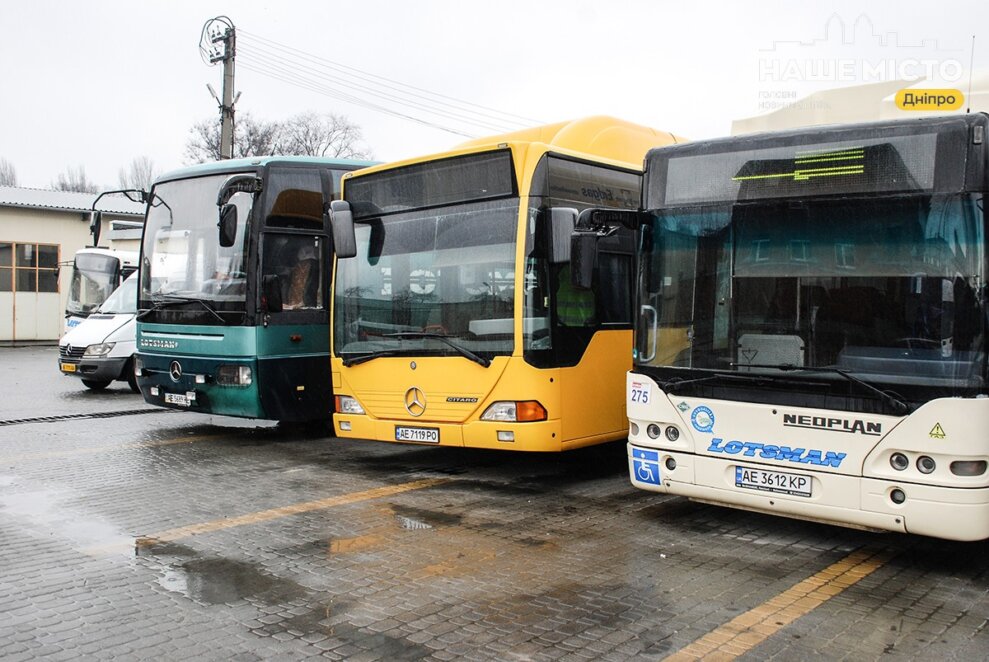 комунальні автобуси Дніпра возять пільговиків без обмежень