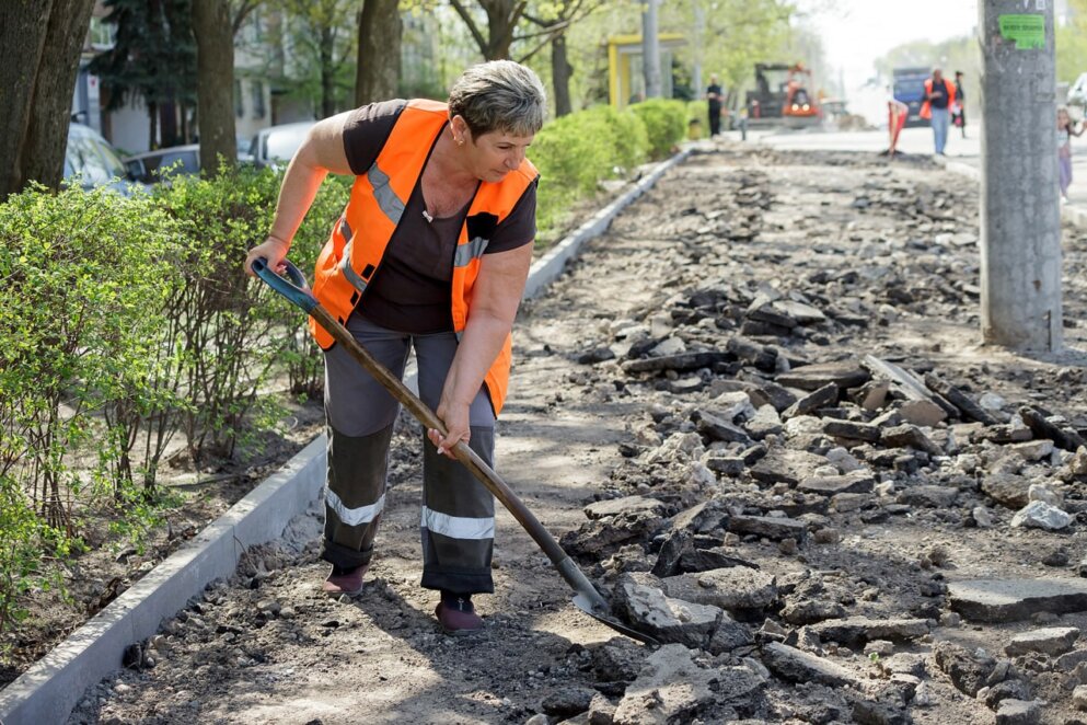 Дорожня робітниця з Дніпра, інтерв'ю - Наше Місто