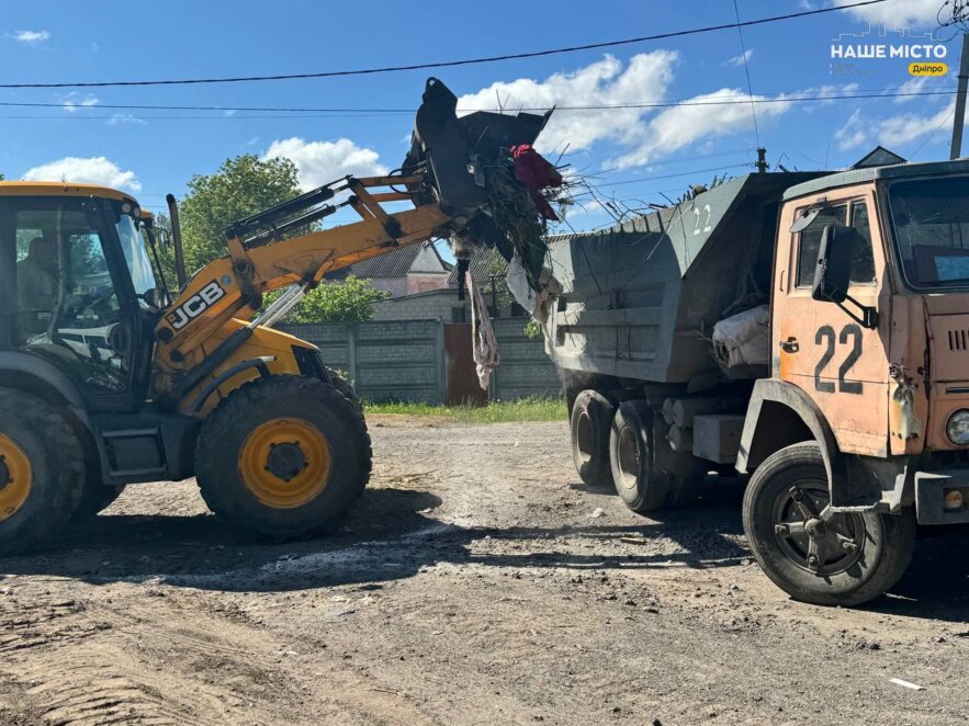 У Дніпрі ліквідували стихійне сміттєзвалище по вул. Трансформаторна