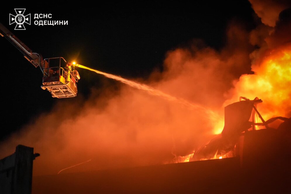 Окупанти здійснили ракетний удар по Одесі: постраждало 14 людей