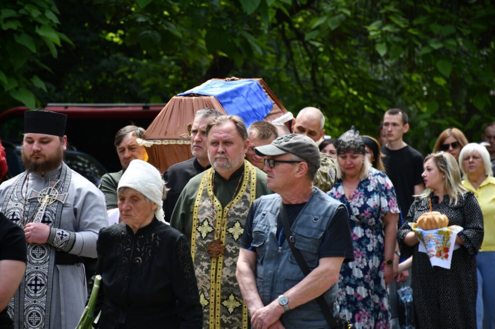 В перші дні війни став на захист України: у Нікополі провели в останню путь Героя