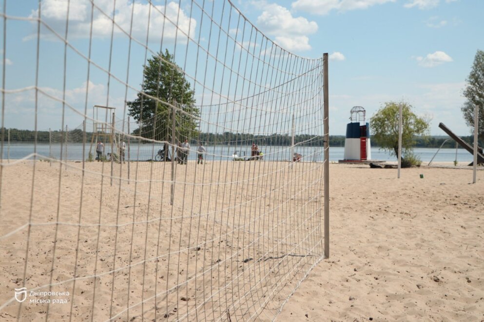 Парки, сквери, зелені зони Дніпра готують до літа: де у місті можна відпочити з родиною