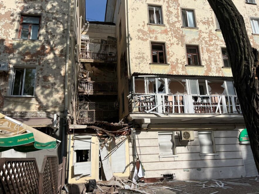 Армія рф зранку обстріляла Нікопольщину артилерією: є загиблі і постраждалі
