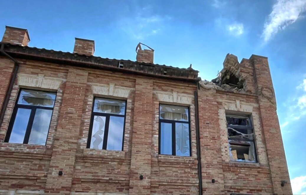 Окупанти здійснили 27 атак на Нікопольщину: є руйнування та постраждалий