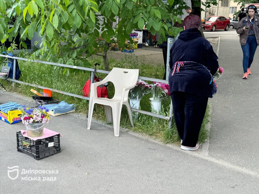 Штрафи до 1 700 грн: у Дніпрі провели рейд місцями стихійної торгівлі