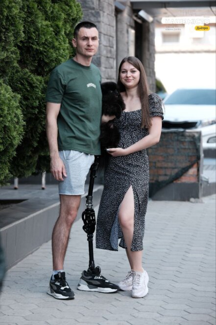 Борис Філатов зустрівся із закоханою парою з Дніпра, фото якої облетіло усі соцмережі