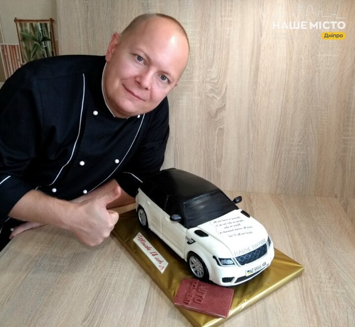 Дмитрий Никифоренко и его торты