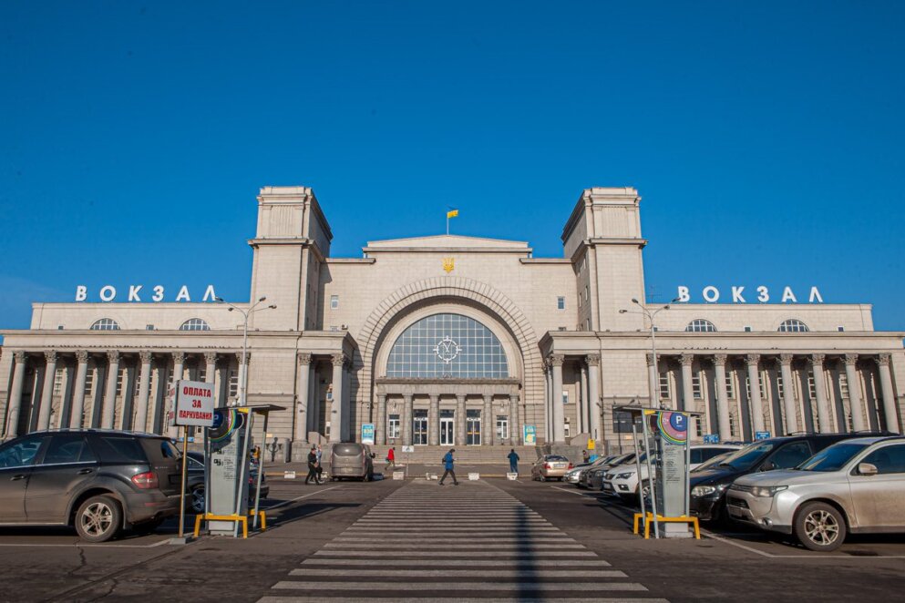 У Дніпрі планують перекрити площу Вокзальну: як буде курсувати транспорт