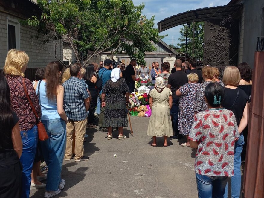 На Дніпропетровщині попрощалися із 9-річною Валерією, яку вбили у Німеччині