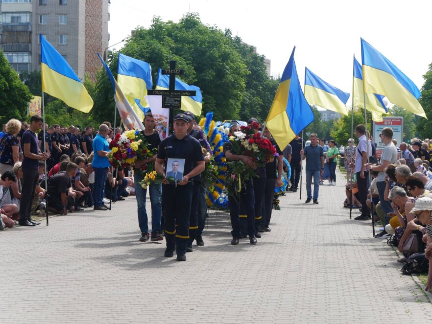 В останню путь провели рятувальника Миколу Нечипоренка- Наше Місто