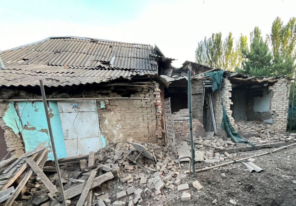 Окупанти ударили безпілотником по рейсовому автобусу у Нікополі: постраждало 4 пасажири