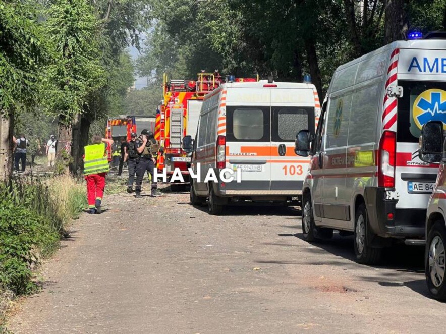 Окупанти завдали ракетного удару по житловому кварталу Кривому Розі