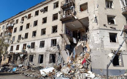 Окупанти випустили авіабомби на житловий район у Харкові: є загиблі та постраждалі