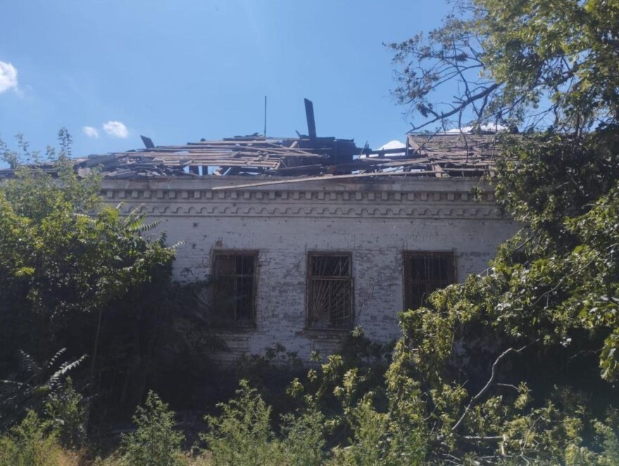 Окупанти обстріляли Нікопольщину безпілотниками та артилерією: пошкоджені будинки та інфраструктура