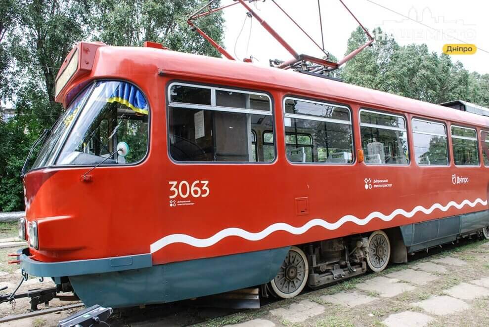 Сьогодні у Дніпрі популярний трамвай закінчить свою роботу раніше