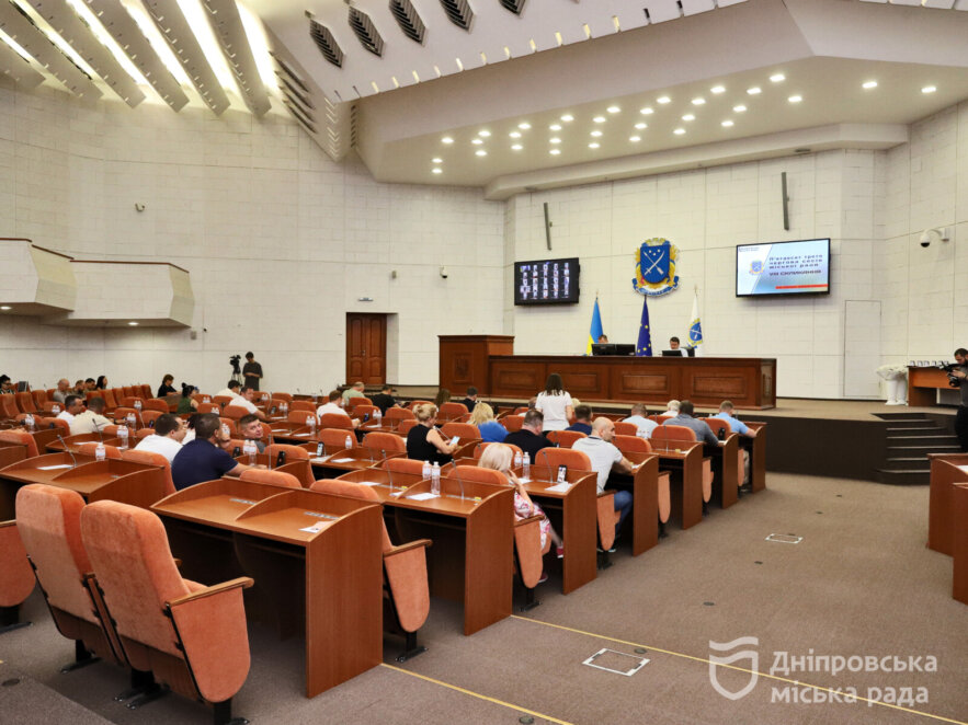 У Дніпрі медпрацівники шкіл, дитсадків і профтехучилищ отримуватимуть муніципальні надбавки, — рішення сесії міськради