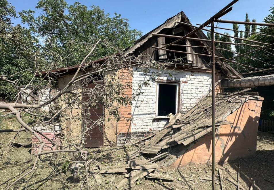 Армия рф атаковала Никопольщину дронами-камикадзе и артиллерией: есть пострадавшие и разрушения