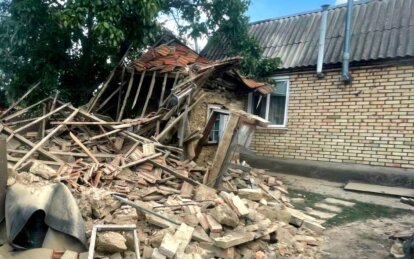 Пошкоджено близько 15 будинків: окупанти атакували Нікопольський район