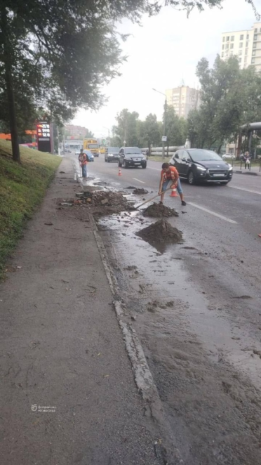 Комунальні служби ліквідували наслідки негоди у Дніпрі 5 липня