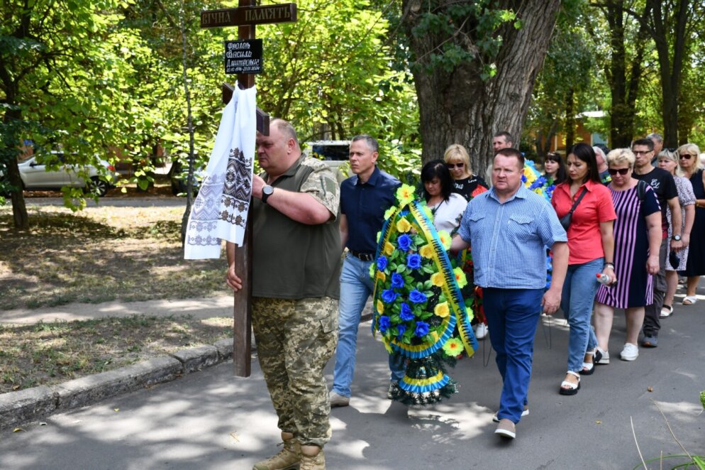 Захищав Україну з перших днів війни: у Нікополі провели в останню путь загиблого Героя