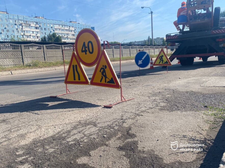 У Дніпрі проводять діагностику мереж вуличного освітлення: де кипить робота