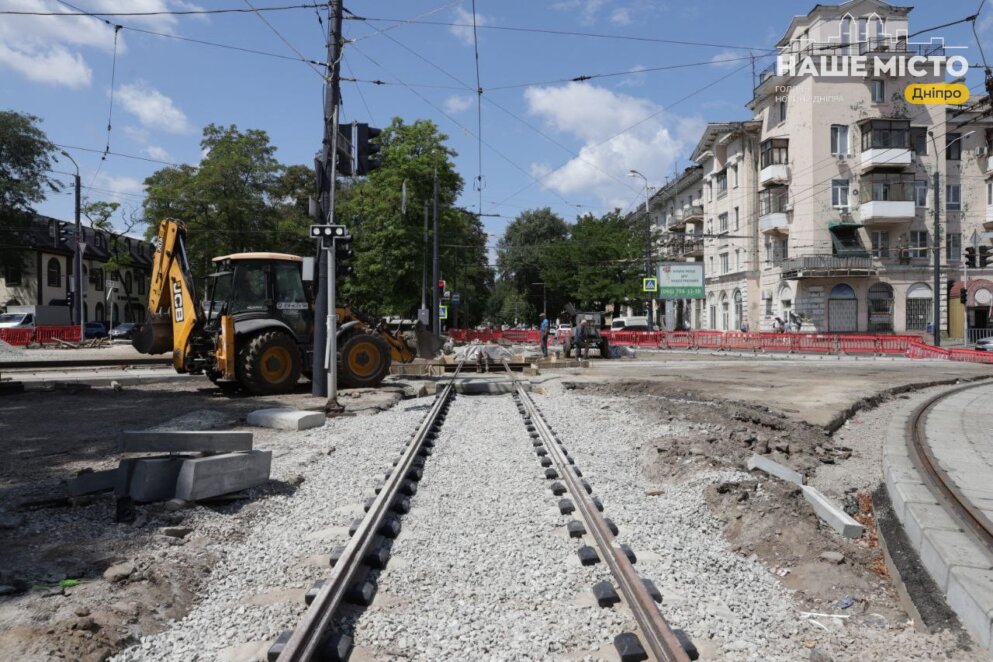 ремонт трамвайного переезда в Днепре