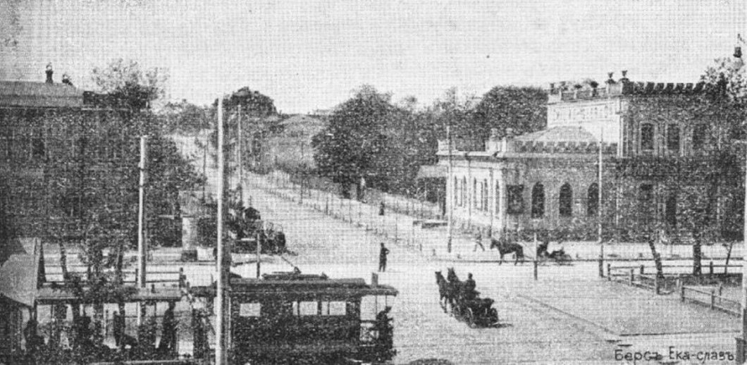 перший трамвай на початку минулого століття