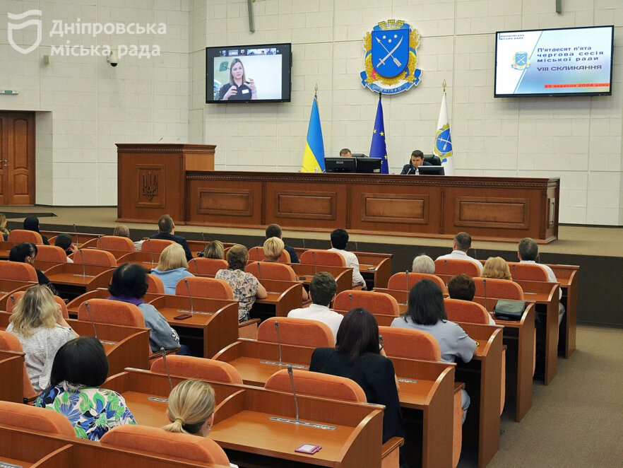 У Дніпрі під час сесії Філатов вручив нагороди лікарям міста та області