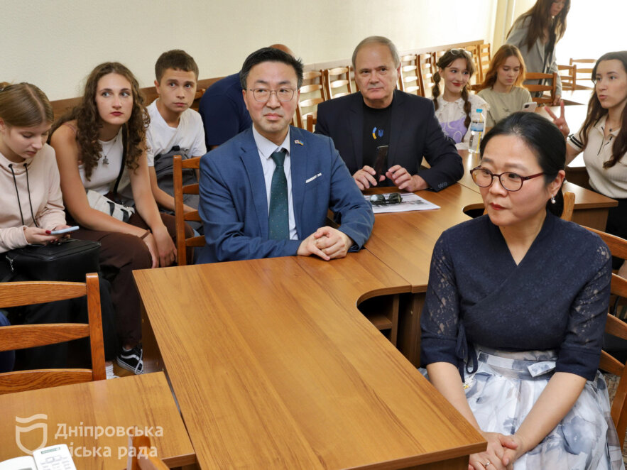 У Дніпрі в одному з університетів відкрили Центр публічної дипломатії