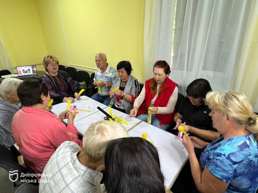 Руханка, тренажери та творчі заняття: у Дніпрі міський терцентр відвідують понад 2 тис. людей