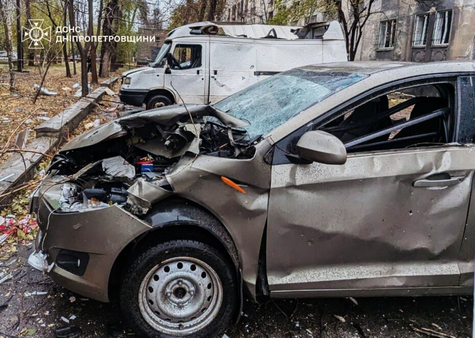 У ДСНС показали фото наслідків ракетного удару по Кривому Рогу