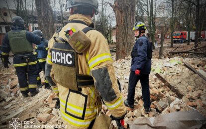 У ДСНС показали фото наслідків ракетного удару по Кривому Рогу