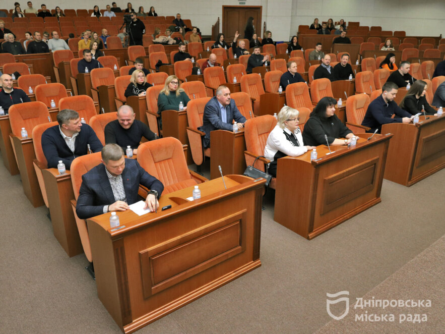 У Дніпрі лікарям уперше вручили спеціальні медалі нового зразка