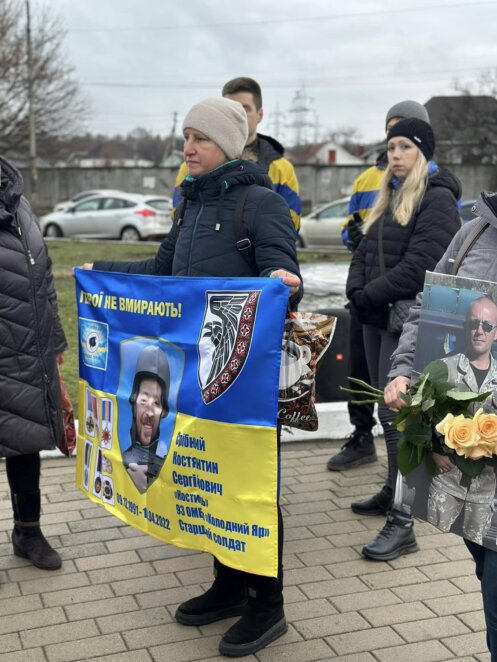 У Дніпрі відкрили «Алею пам’яті загиблим Героям Новокодацького району»