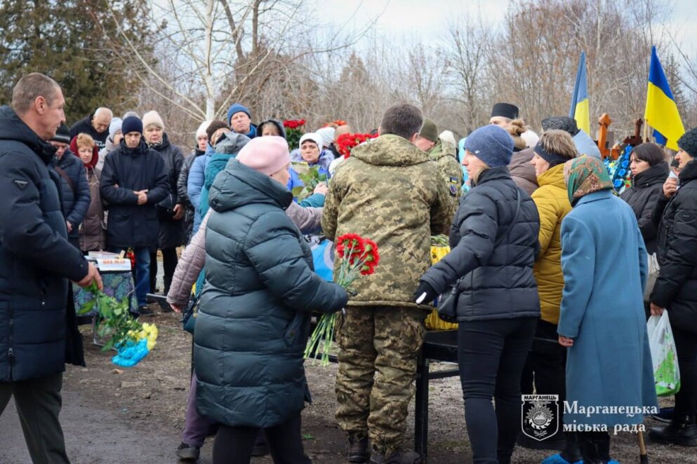 Понад рік вважався зниклим безвісти: у Марганці попрощалися із загиблим Героєм