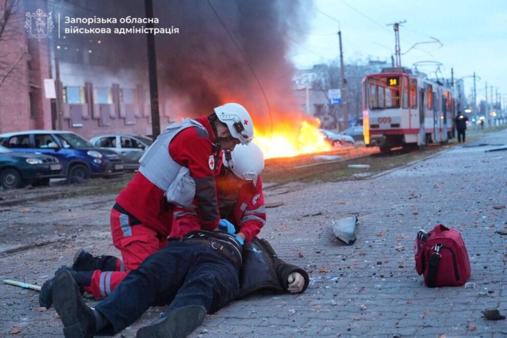 Окупанти вдарили по Запоріжжю: 13 людей загинули і 30 постраждали