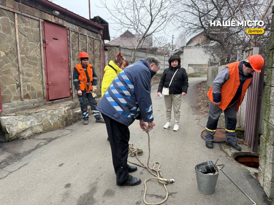 У «Дніпроводоканалі» показали, як відключають воду боржникам