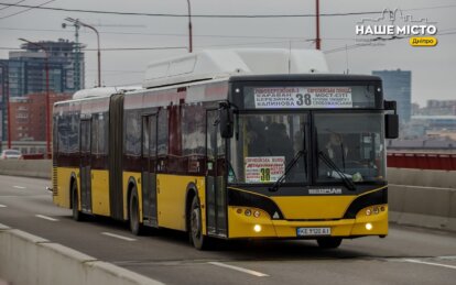 Як у Дніпрі курсує громадський транспорт 27 лютого